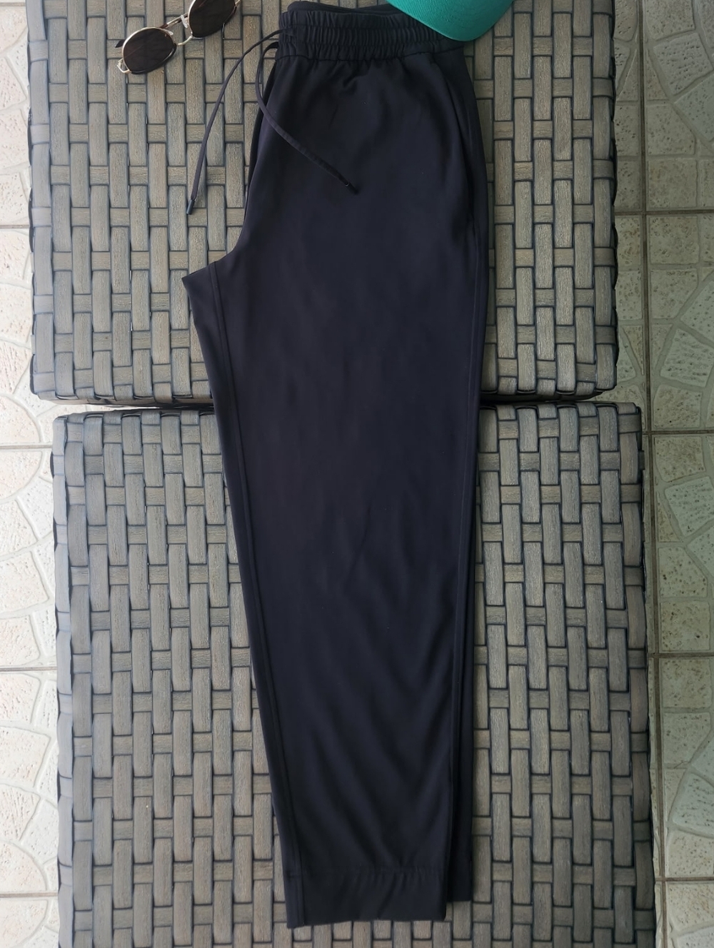 Lululemon On The Fly Joggers Black Small S Luxtreme Travel Work Woven